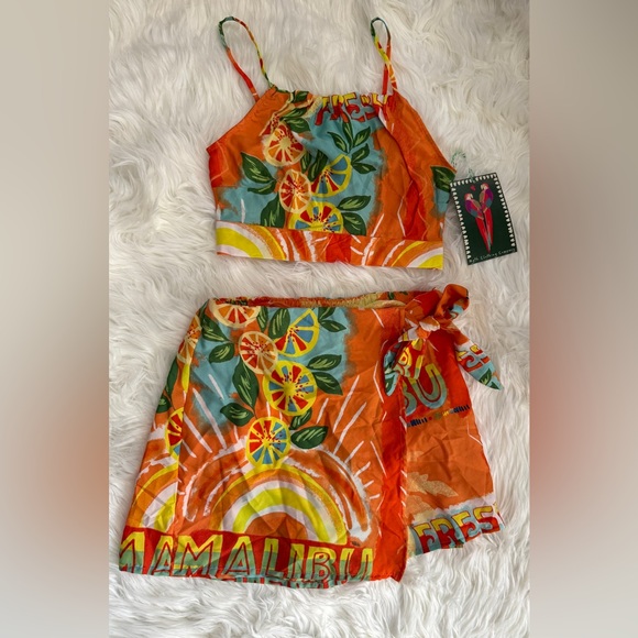 Live 4 Truth Orange Floral Top and skirt - Picture 1 of 4
